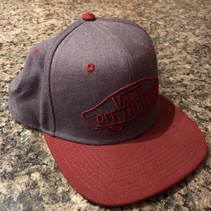 Vans “off the wall” snap on hat